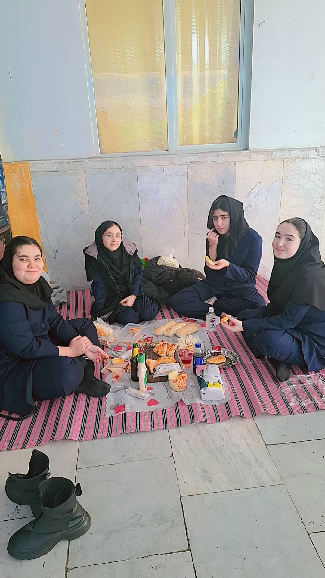 دبیرستان غیر دولتی دوره اول دخترانه جهان تربیت